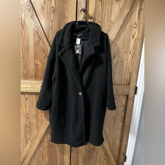 HYFVE Oversized Teddy Faux Fur Jacket - Picture 2 of 7